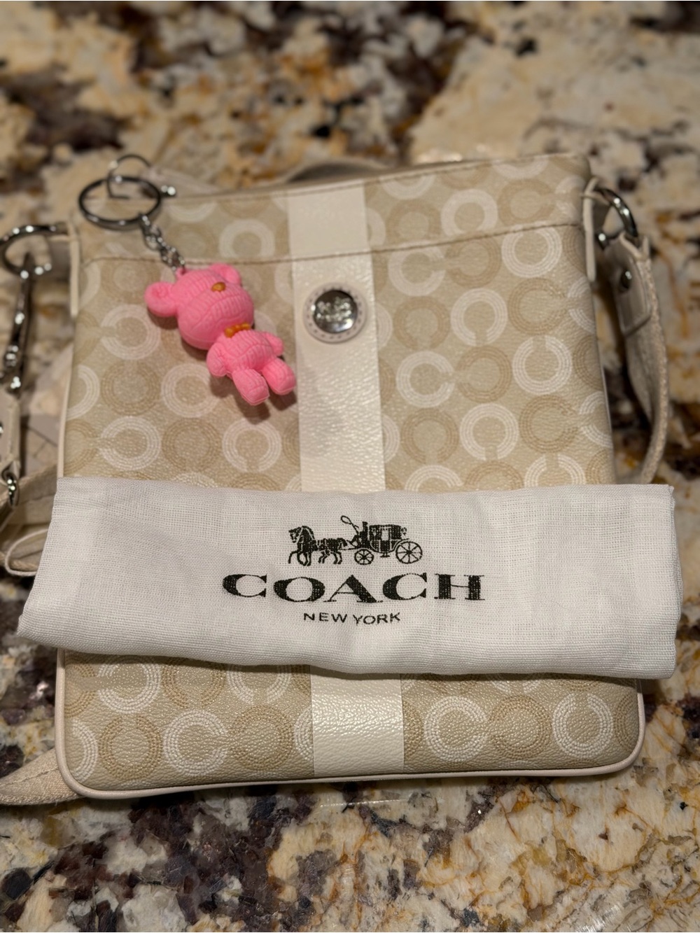 COACH Beige/White Signature C Pebbled Leather Crossbody Bag Swing pack Bundle
